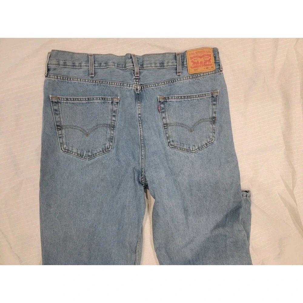 Levi's 550 jeans - Relaxed fit‎ - Men's 40x30 Medium Wash, work or play, EUC